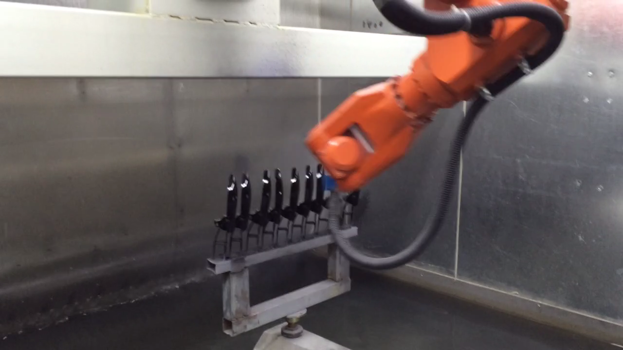 噴涂機(jī)器人多少錢一臺(tái)？小編來(lái)告訴你